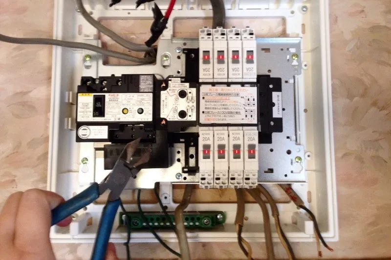 はじめましてタナカ電工です